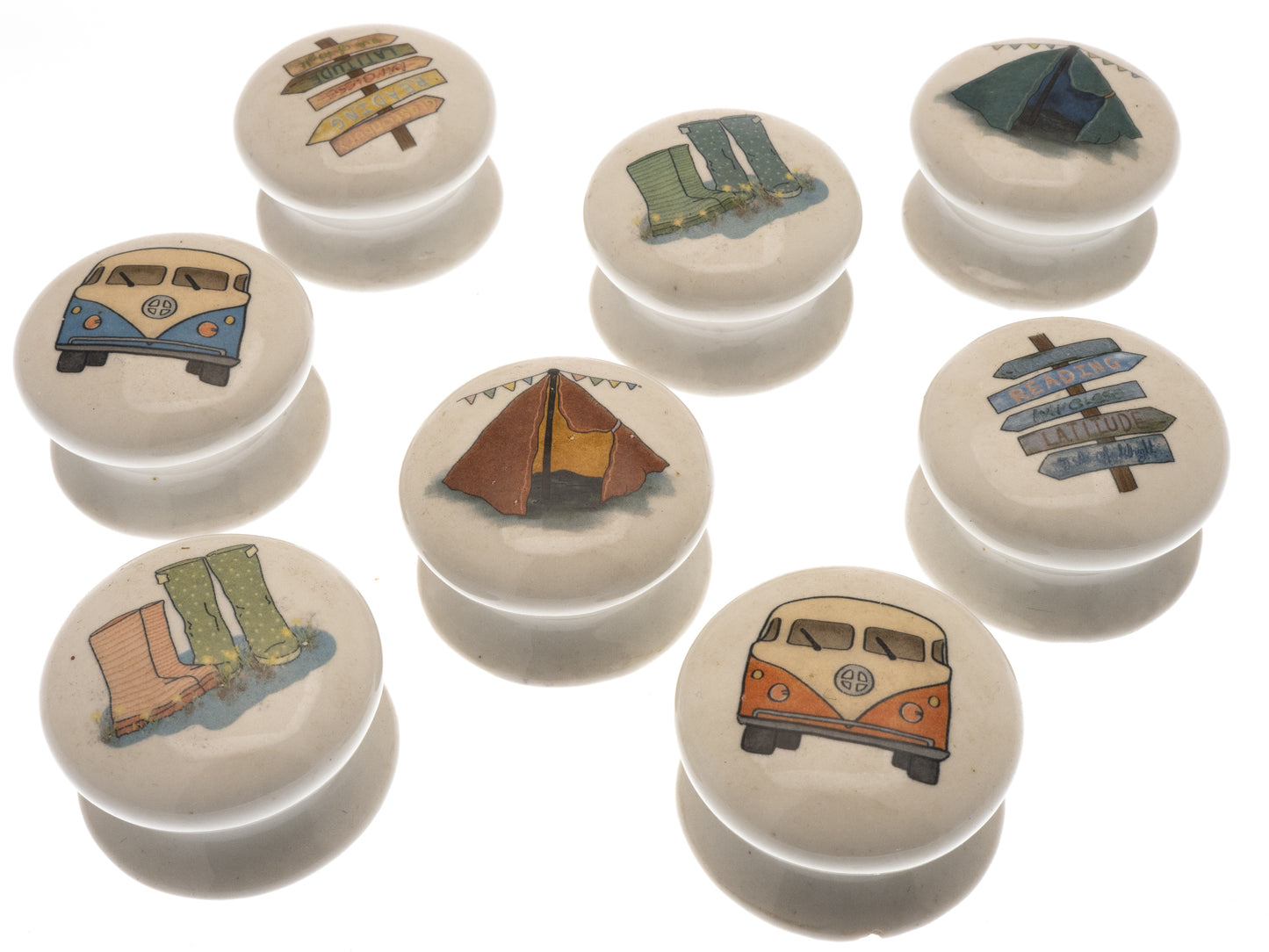 Ensemble amusant de 8 boutons de porte de placard en céramique « Glastonbury et camping »