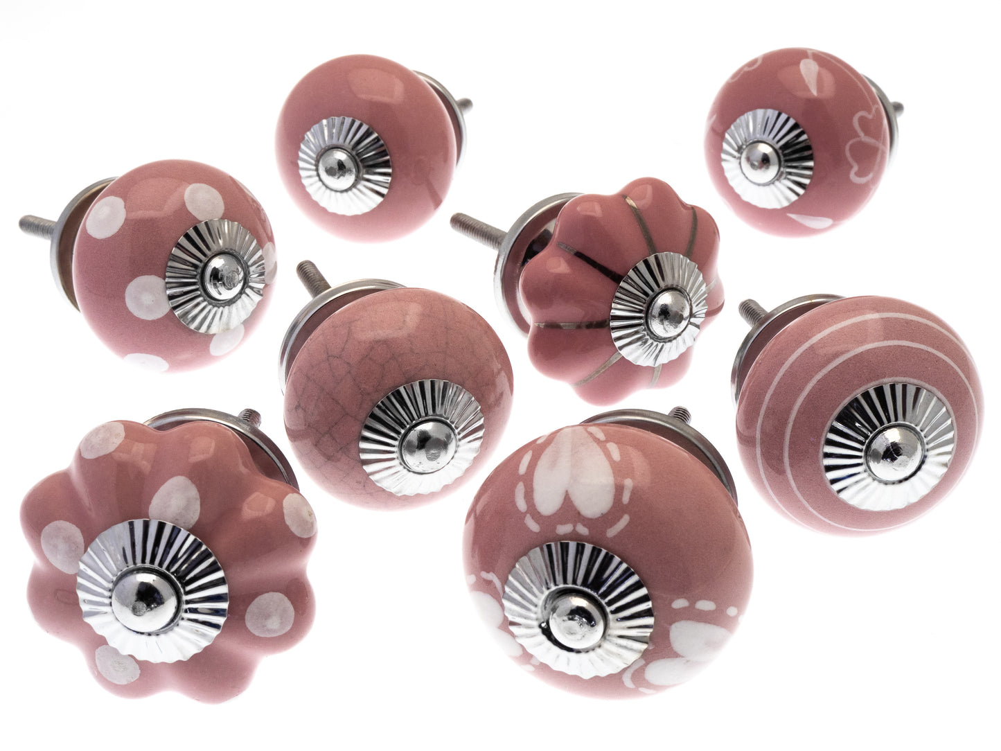 Boutons en céramique roses et blancs en cœurs peints, taches, rayures et feuilles