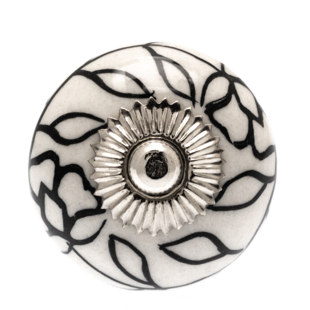 Round Ceramic Knob in Ivory/off White with Black Garland 40mm
