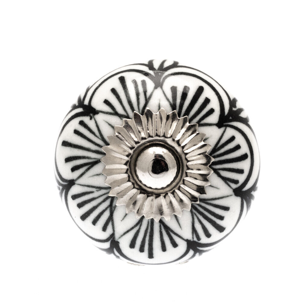 Round Ceramic Knob in with Black and White Posy