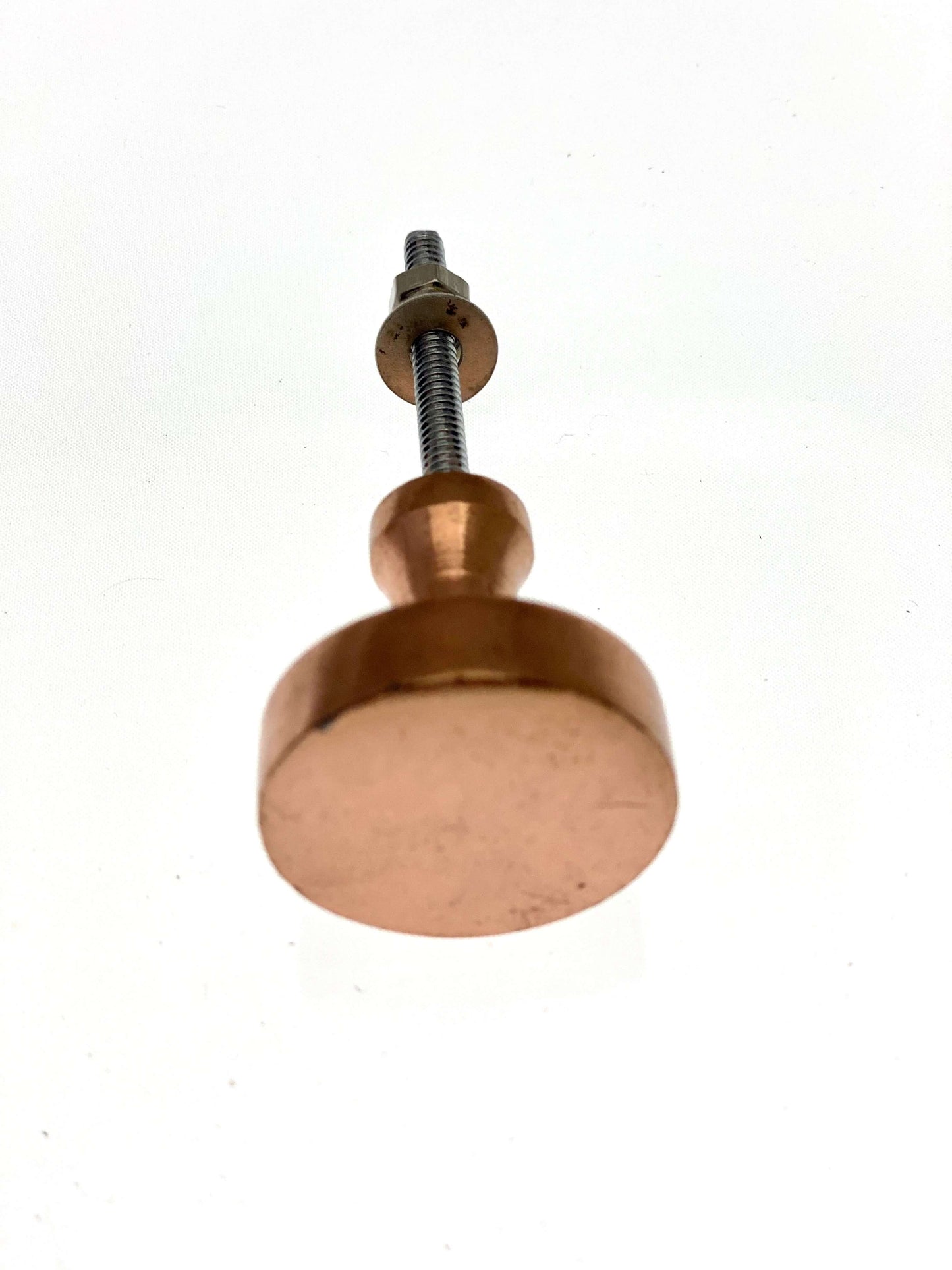 Bouton rond plat Medina rond solide avec tige en or rose brossé pour armoires